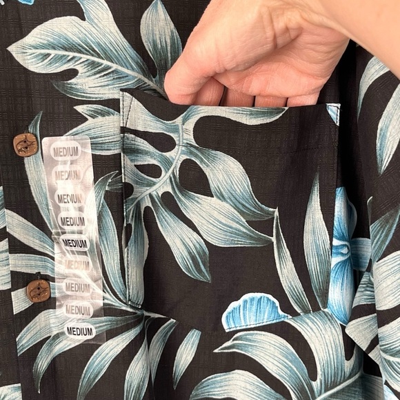 Bermuda Bay Men’s 100% Silk Tropical Hawaiian Black & Blue Printed Shirt Size M - Picture 6 of 10